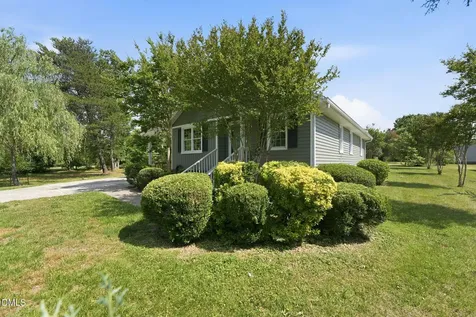 812 E Stagecoach Road Mebane NC 27302