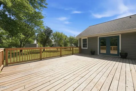 812 E Stagecoach Road Mebane NC 27302