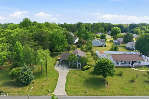 812 E Stagecoach Road Mebane NC 27302