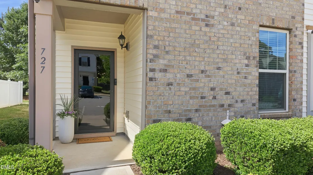 727 Maypearl Lane Raleigh NC 27610