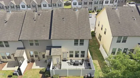 727 Maypearl Lane Raleigh NC 27610