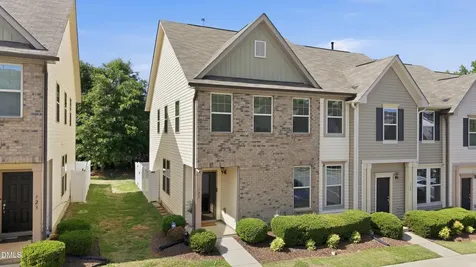 727 Maypearl Lane Raleigh NC 27610