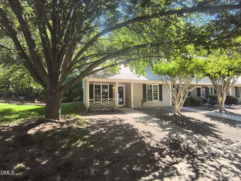 9 Crystal Oaks Court Durham NC 27707