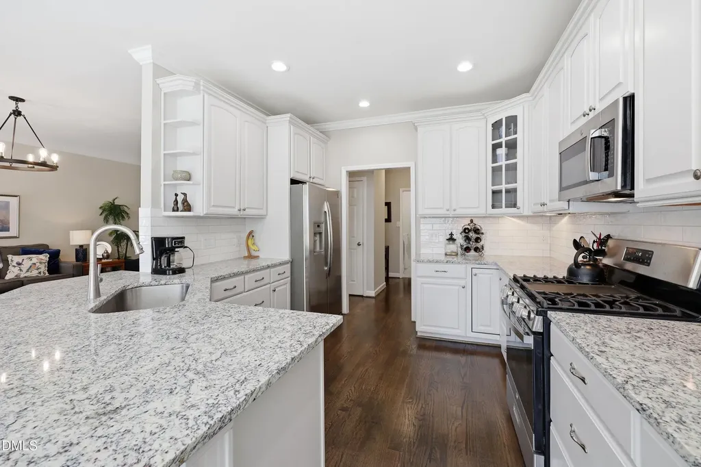 2305 Bolingbrook Lane Raleigh NC 27613