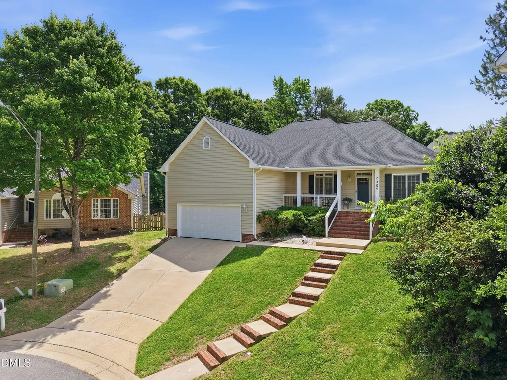 2305 Bolingbrook Lane Raleigh NC 27613