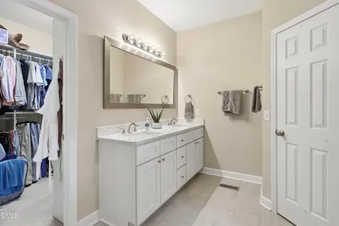 2305 Bolingbrook Lane Raleigh NC 27613
