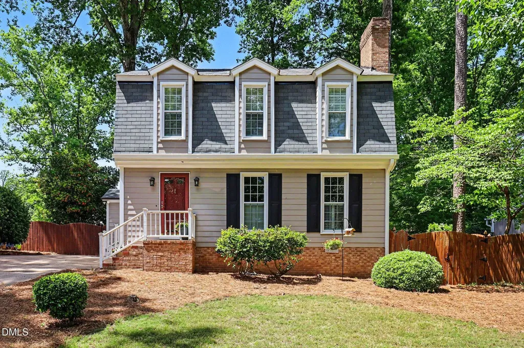 4505 Wenchelsea Place Raleigh NC 27612