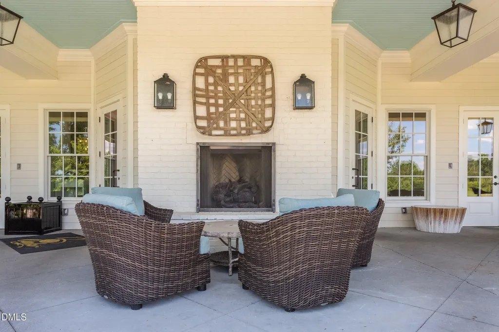1612 Green Oaks Parkway Holly Springs NC 27540