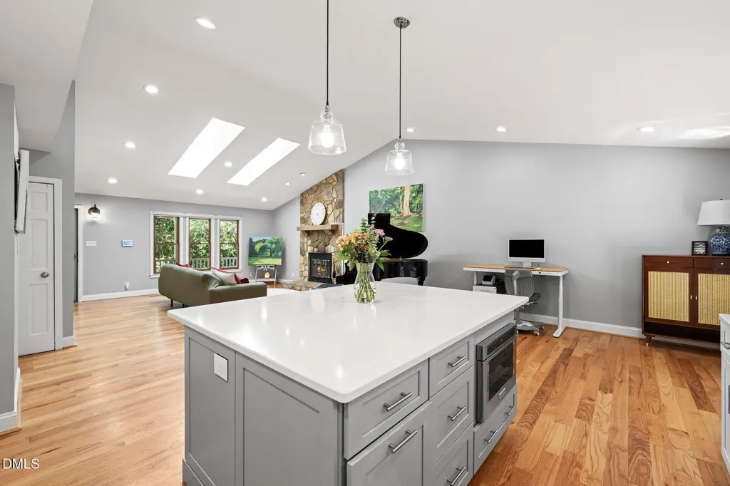 1212 Tallyho Trail Chapel Hill NC 27516