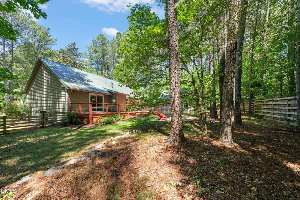 1212 Tallyho Trail Chapel Hill NC 27516