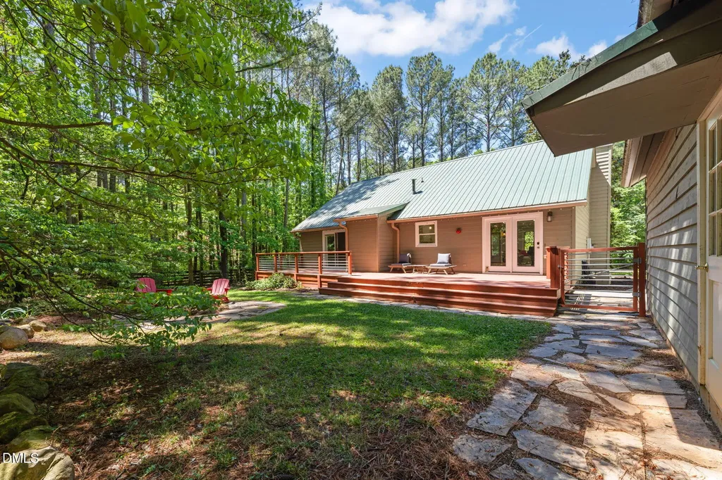 1212 Tallyho Trail Chapel Hill NC 27516