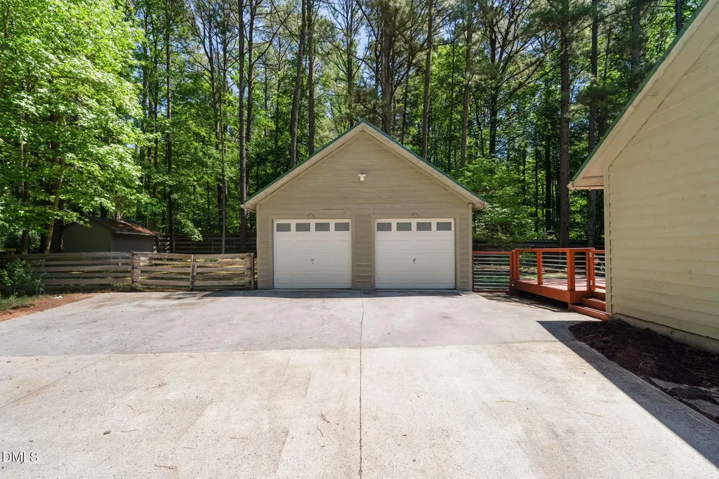 1212 Tallyho Trail Chapel Hill NC 27516