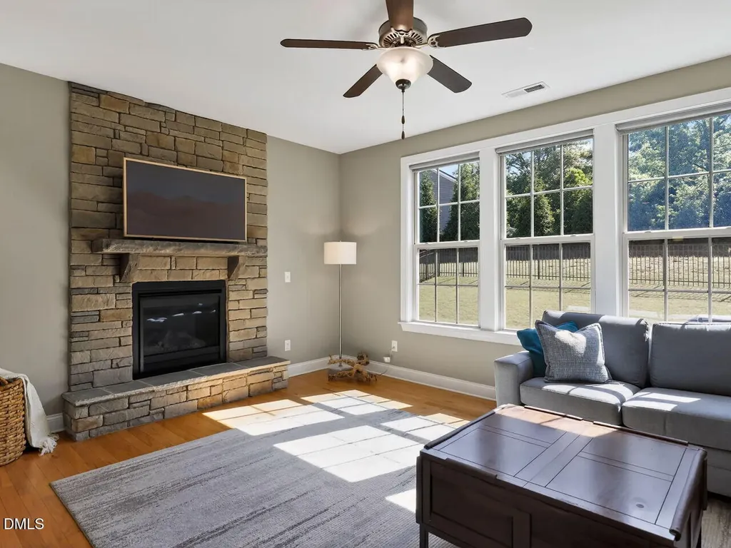 704 Wildwood Farm Way Holly Springs NC 27540