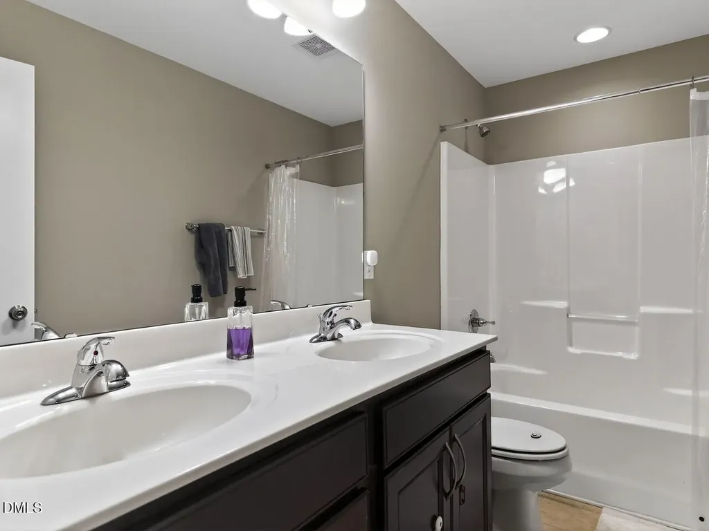 704 Wildwood Farm Way Holly Springs NC 27540