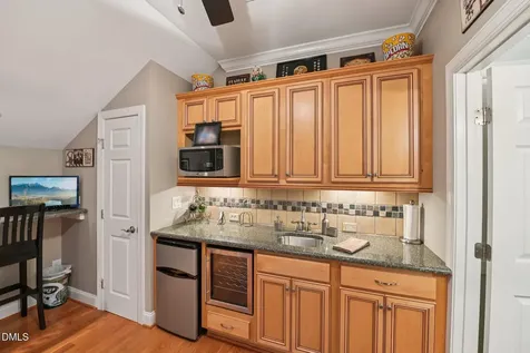 312 Allenhurst Place Cary NC 27518