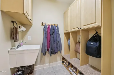 312 Allenhurst Place Cary NC 27518