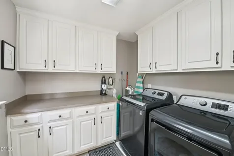 312 Allenhurst Place Cary NC 27518