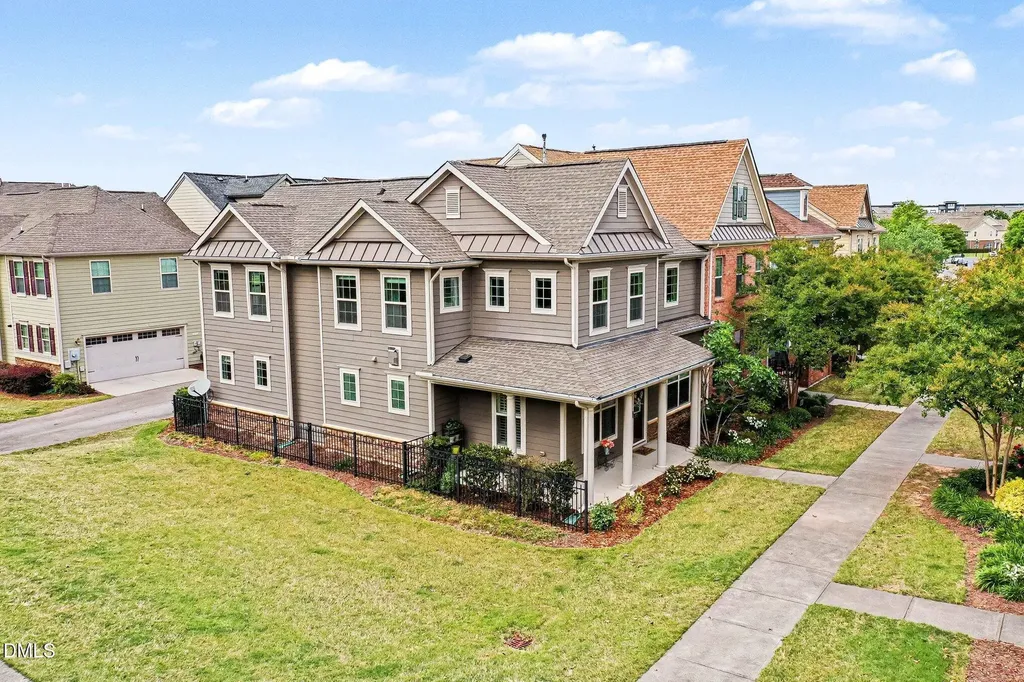 9207 Giralda Walk Raleigh NC 27617