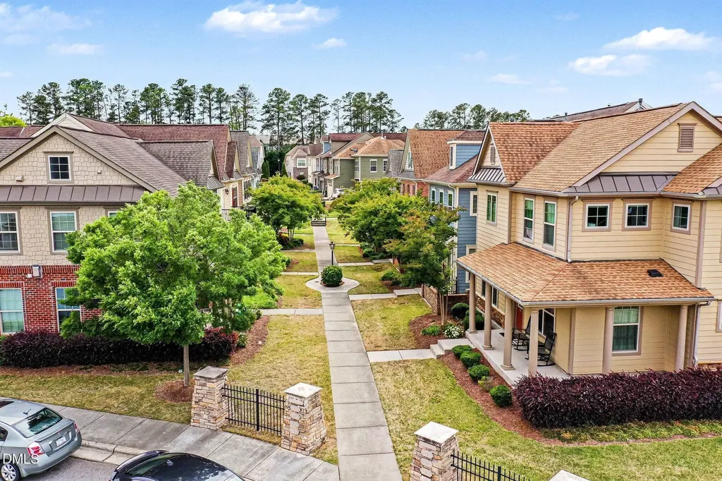 9207 Giralda Walk Raleigh NC 27617