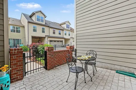 9207 Giralda Walk Raleigh NC 27617
