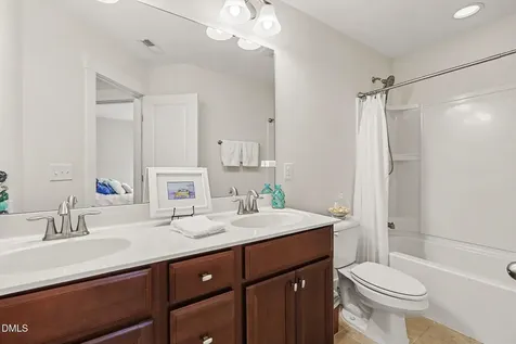 9207 Giralda Walk Raleigh NC 27617