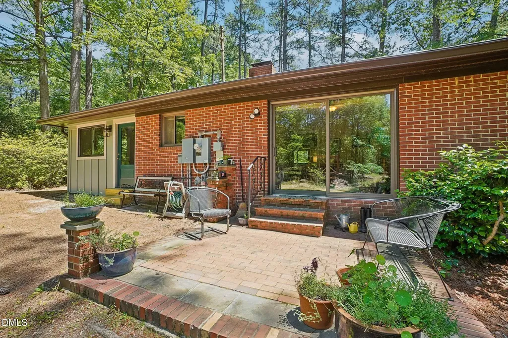 147 Windsor Circle Chapel Hill NC 27516