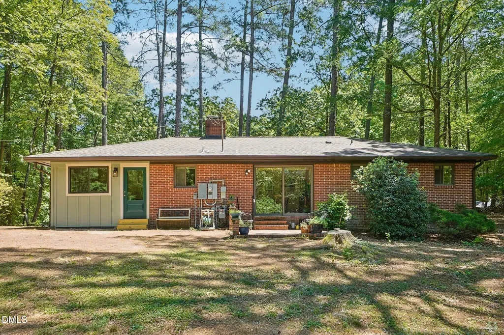 147 Windsor Circle Chapel Hill NC 27516