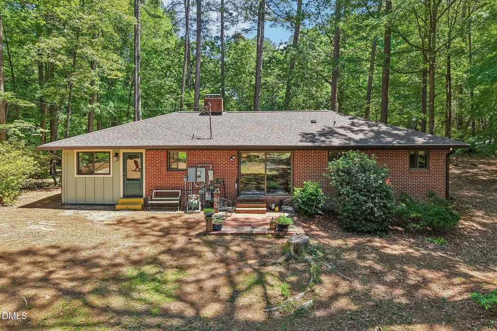 147 Windsor Circle Chapel Hill NC 27516