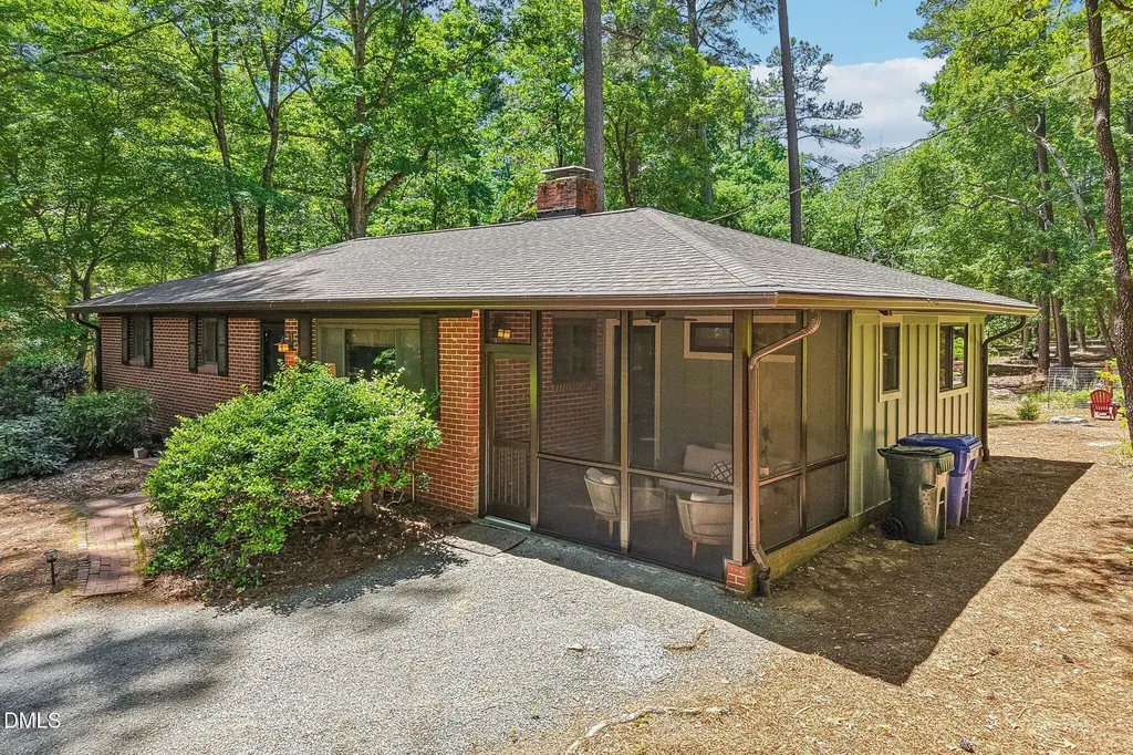 147 Windsor Circle Chapel Hill NC 27516