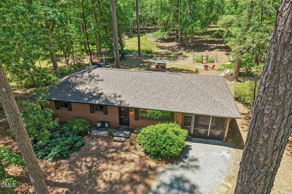 147 Windsor Circle Chapel Hill NC 27516
