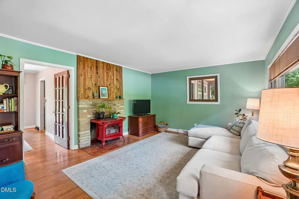 147 Windsor Circle Chapel Hill NC 27516