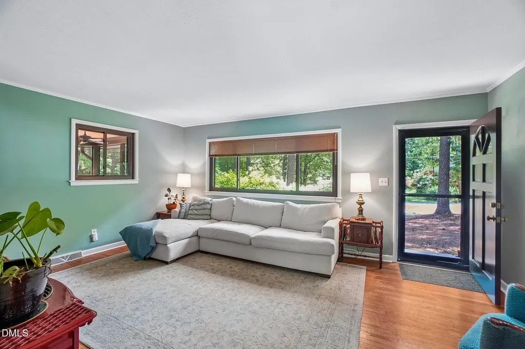 147 Windsor Circle Chapel Hill NC 27516