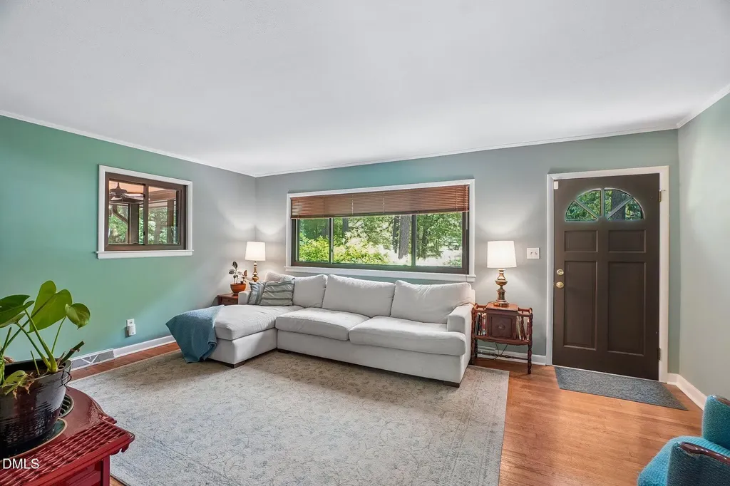 147 Windsor Circle Chapel Hill NC 27516