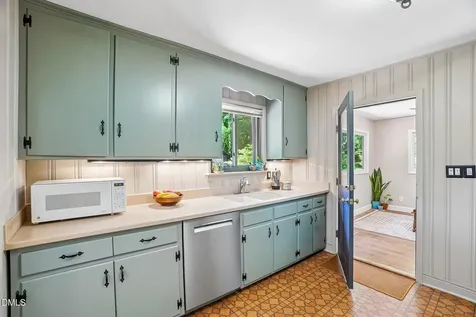 147 Windsor Circle Chapel Hill NC 27516