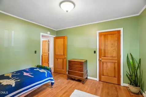 147 Windsor Circle Chapel Hill NC 27516