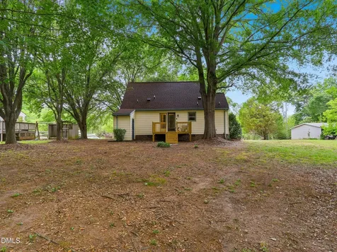 517 Lake Glad Road Wendell NC 27591