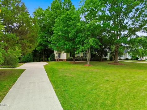 517 Lake Glad Road Wendell NC 27591