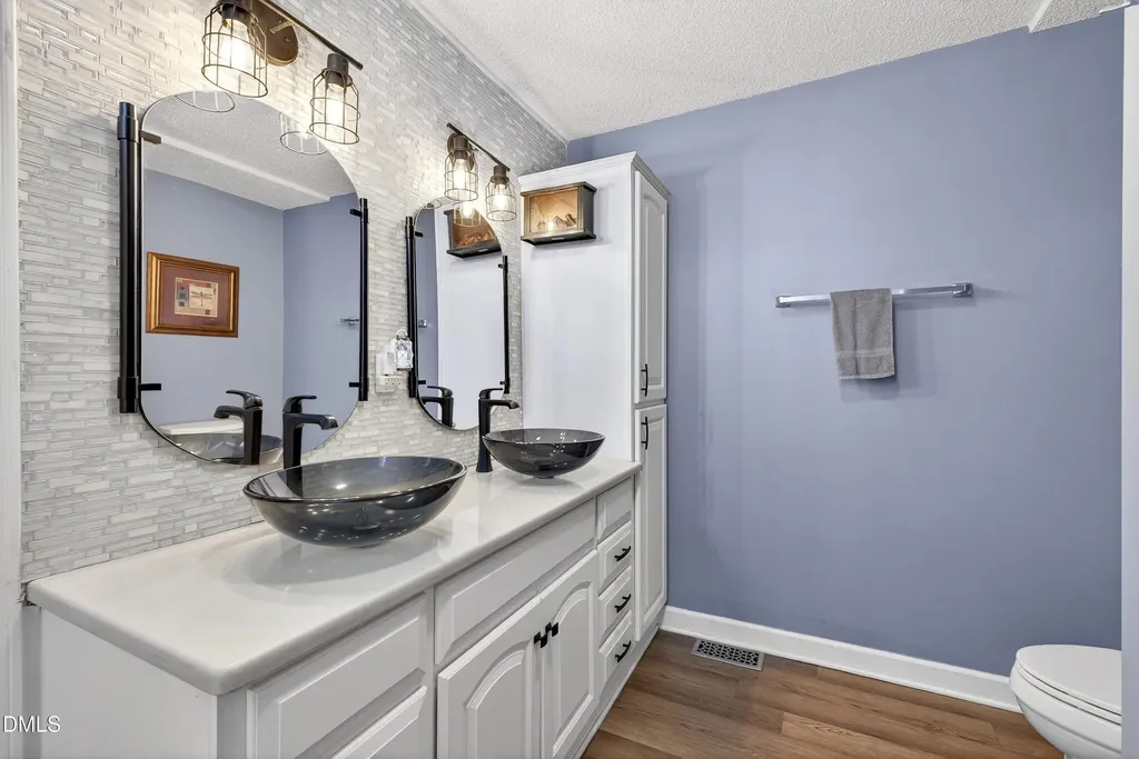 5931 S Sharon Drive Raleigh NC 27603