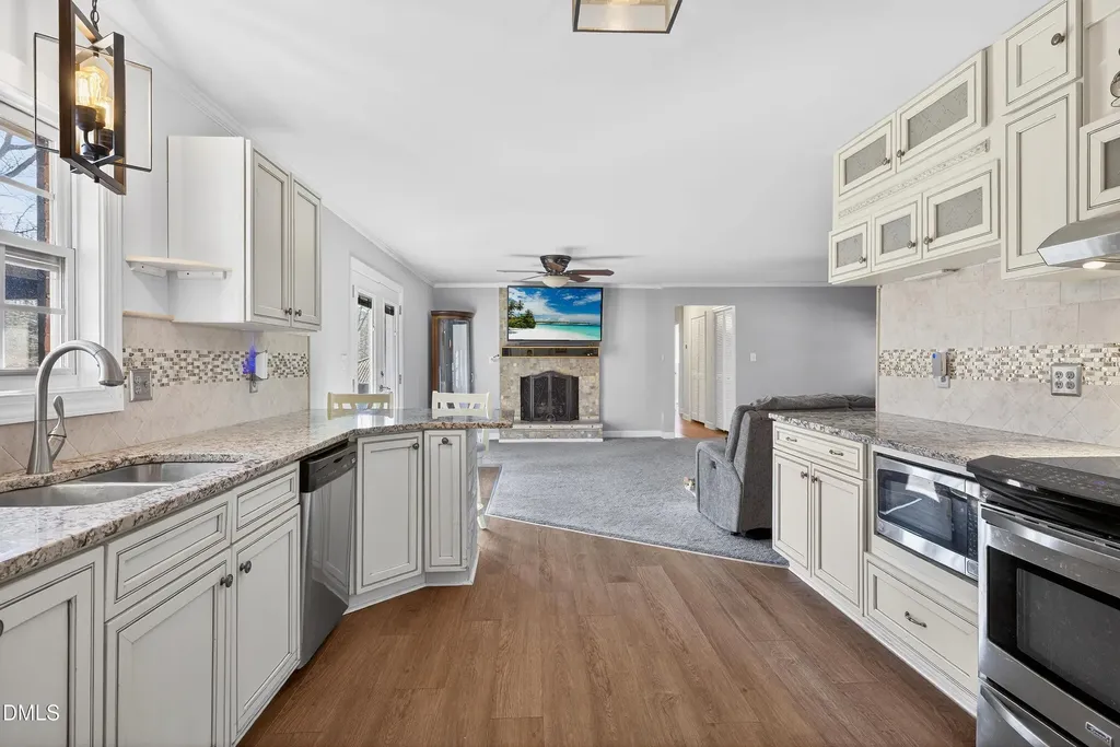 5931 S Sharon Drive Raleigh NC 27603