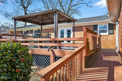 5931 S Sharon Drive Raleigh NC 27603
