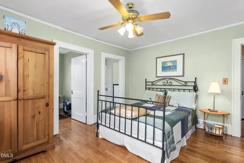 443 Parkview Drive Burlington NC 27215