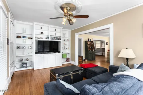 443 Parkview Drive Burlington NC 27215