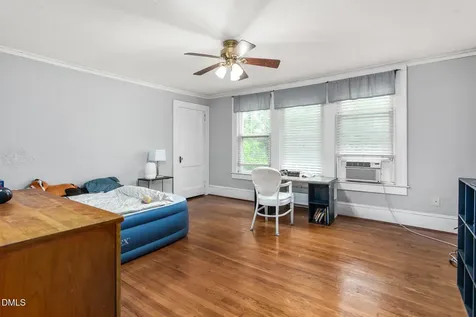 443 Parkview Drive Burlington NC 27215