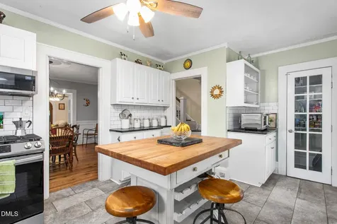 443 Parkview Drive Burlington NC 27215