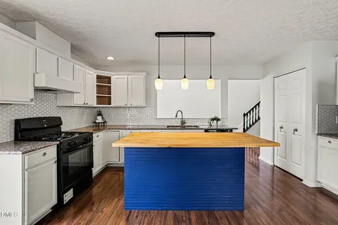 1907 Raj Drive Durham NC 27703