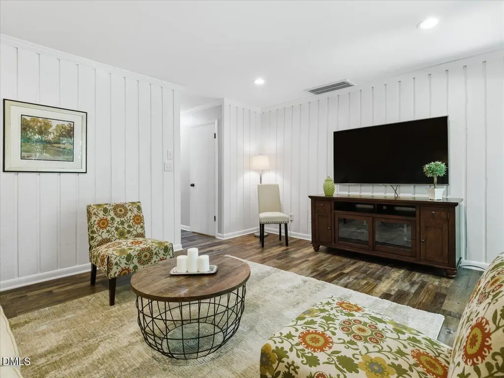 701 Oak Tree Drive Chapel Hill NC 27517