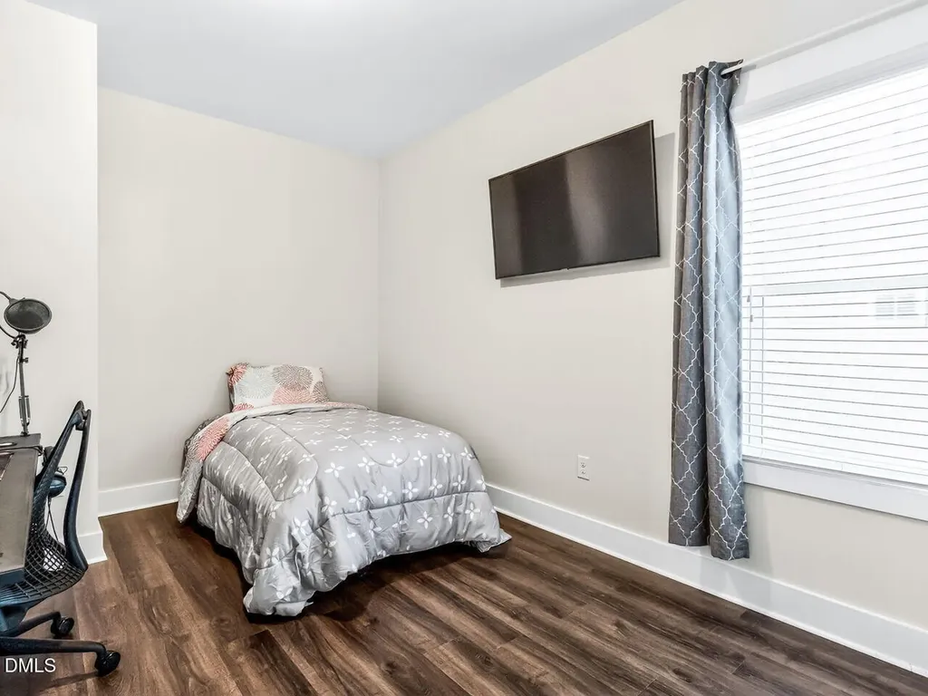 2516 Glade Mill Court Fuquay Varina NC 27526