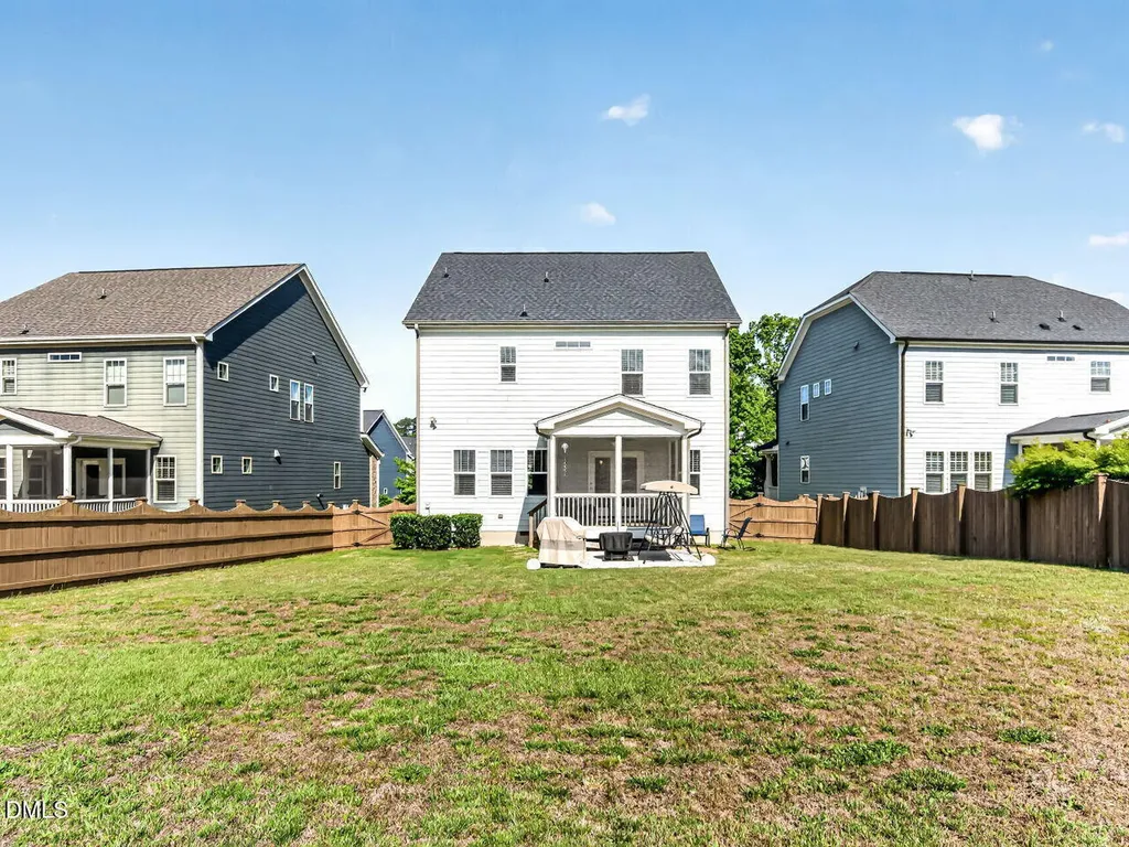 2516 Glade Mill Court Fuquay Varina NC 27526