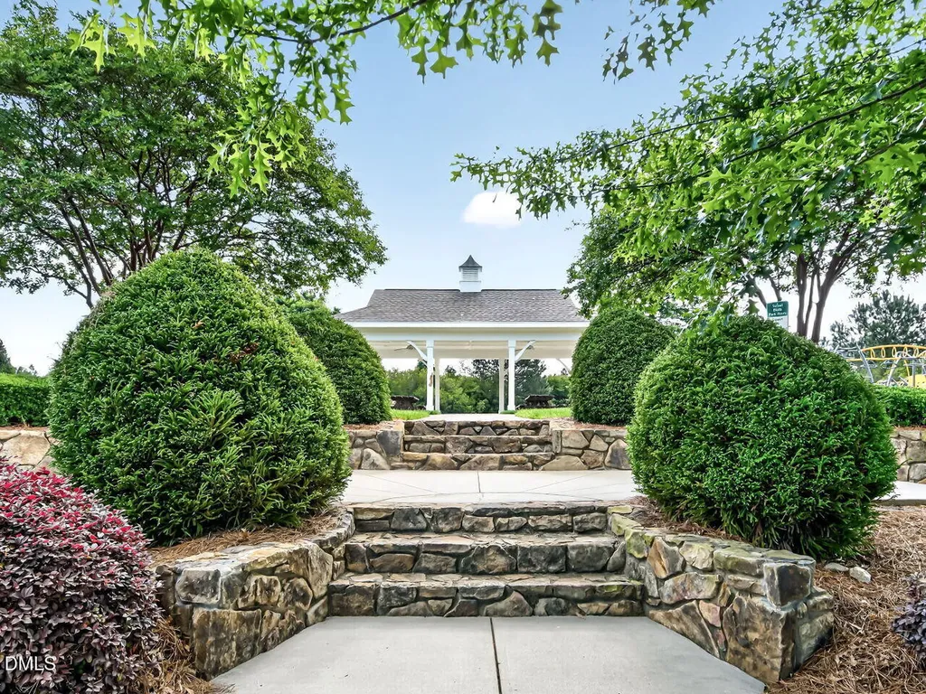 2516 Glade Mill Court Fuquay Varina NC 27526