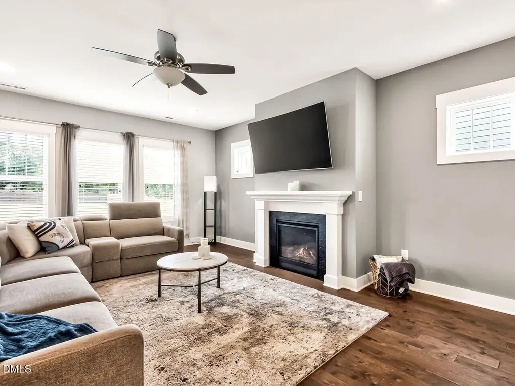 2516 Glade Mill Court Fuquay Varina NC 27526
